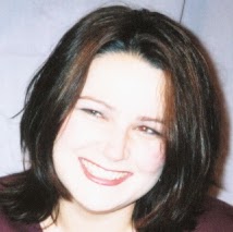 Julie Earls Photo 24