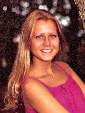 Michele Lindsay Photo 6