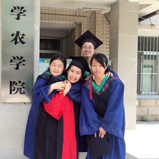 Thu Phan Photo 29