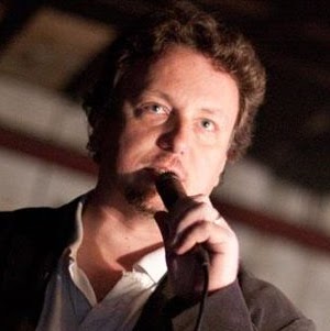 Robin Jones Photo 30