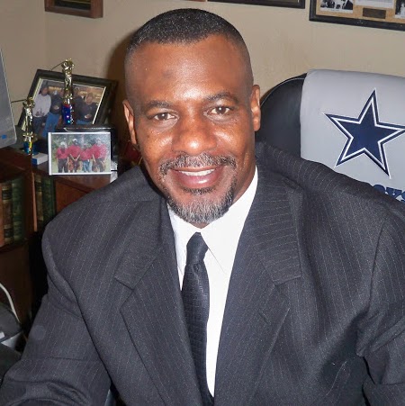 Larry Vaughn Photo 30