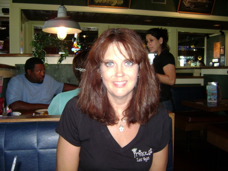 Debbie Anderson Photo 17