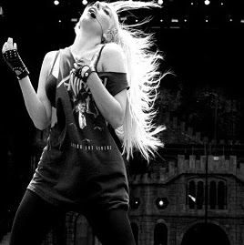 Alice Burns Photo 33