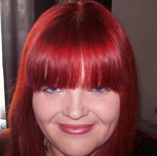Amanda Watson Photo 30
