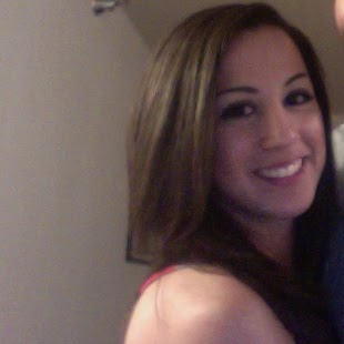 Melanie Gonzalez Photo 15