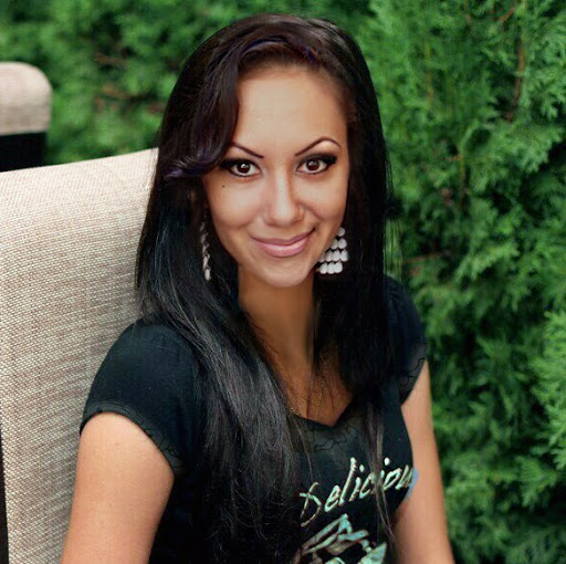 Elena Ursu Photo 3