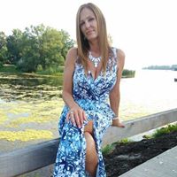 Jennifer Handley Photo 11