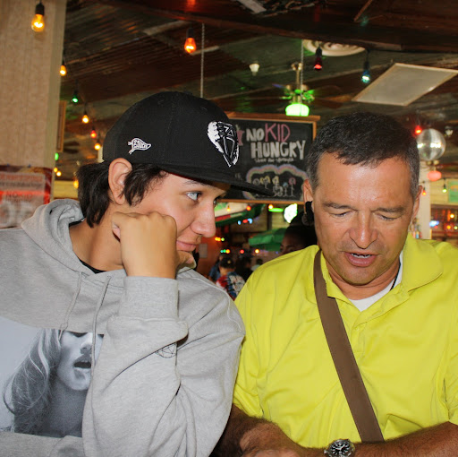 Michael Solis Photo 30