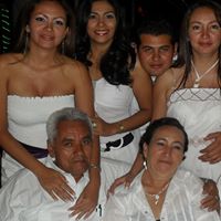 Elisabeth Quintero Photo 9
