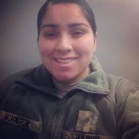 Elizabeth Duran Photo 14