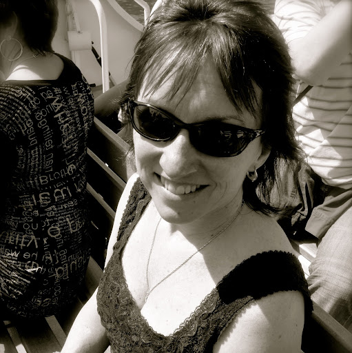 Catherine Louis Photo 30