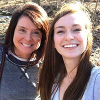 Holly Hays Photo 18