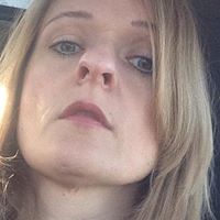 Stephanie Batten Photo 7