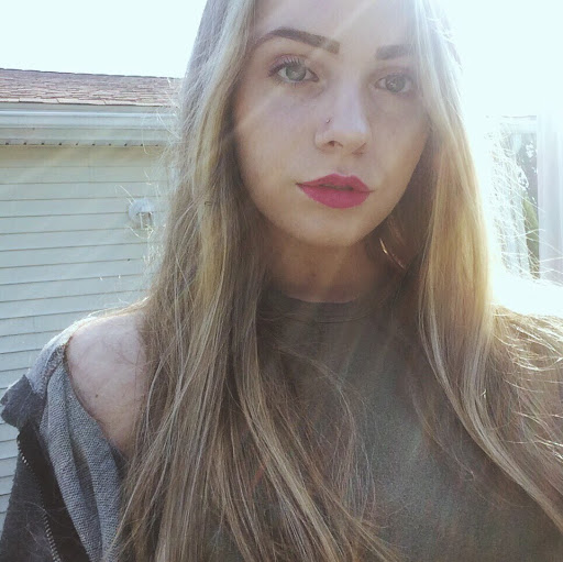 April Parsons Photo 41