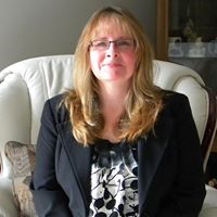 Connie Ainsworth Photo 23