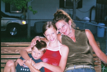Lisa Waddell Photo 38