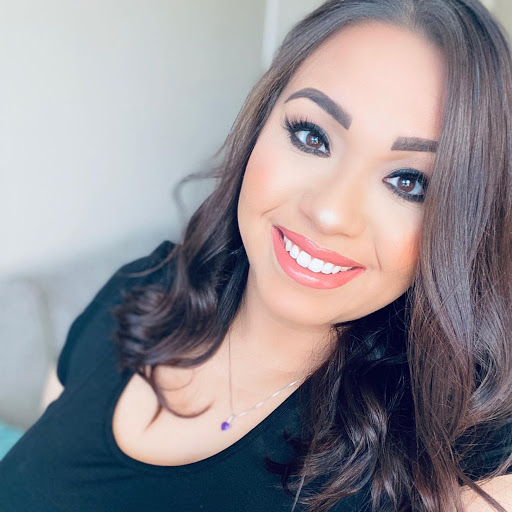 Rebecca Alvarez Photo 12