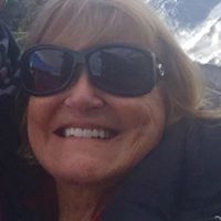 Debbie Tucker Photo 39