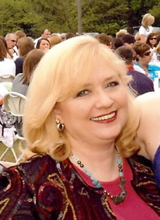 Vicki Anderson Photo 7