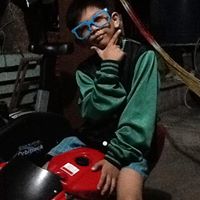 Christopher Reyes Photo 26