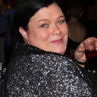 Lorraine Mills Photo 37