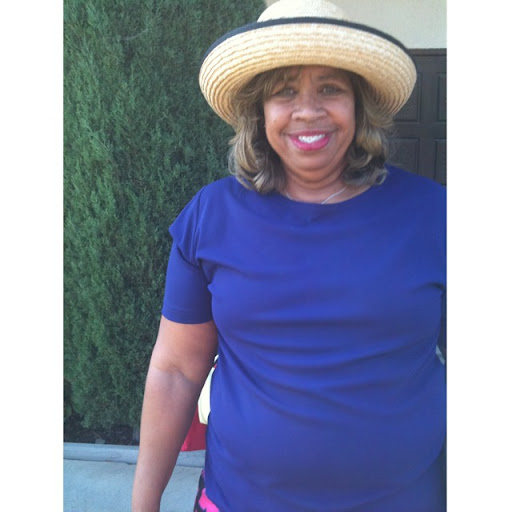 Diana Robbins Photo 34