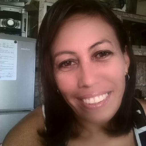 Elizabeth Romero Photo 15