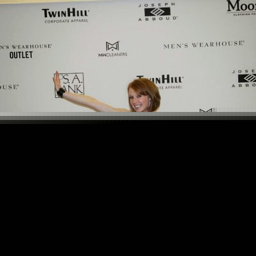 Paula Cunningham Photo 6