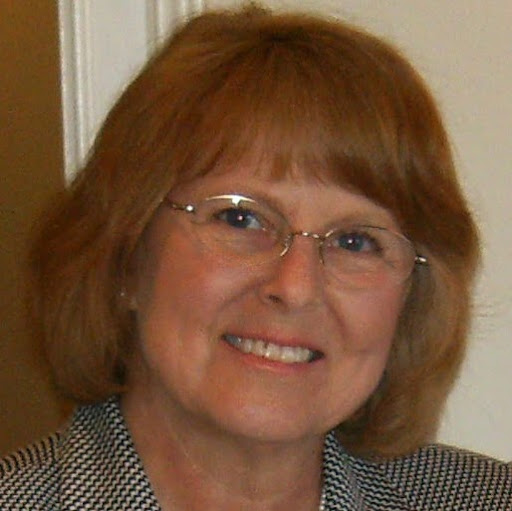 Paula Jensen Photo 16