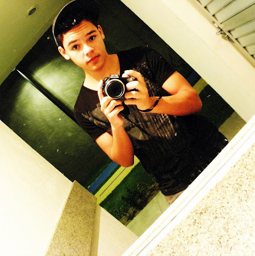 Douglas Pierre Photo 26