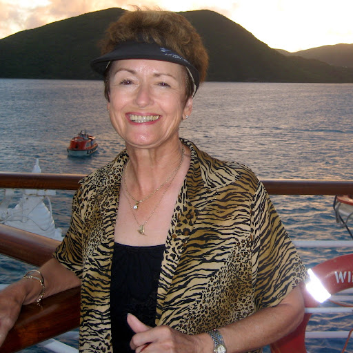 Carol Courtney Photo 27
