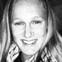 Elizabeth Crouch Photo 17