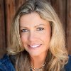 Kelly Lang Photo 1