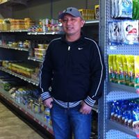 Bobby Molina Photo 18