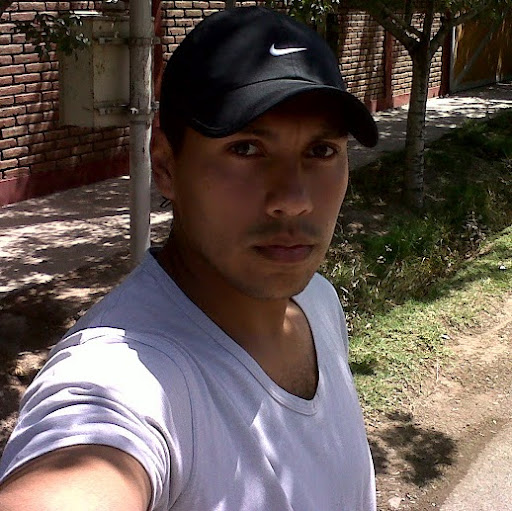 Favio Gomez Photo 6