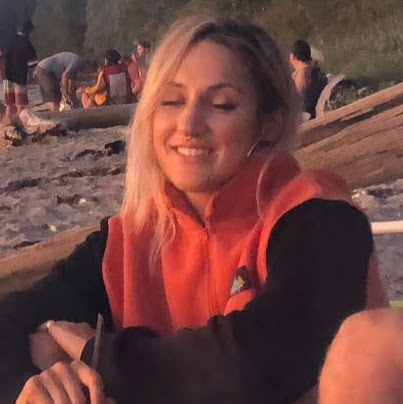 Ashley Beckett Photo 8