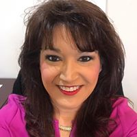 Helen Hernandez Photo 27