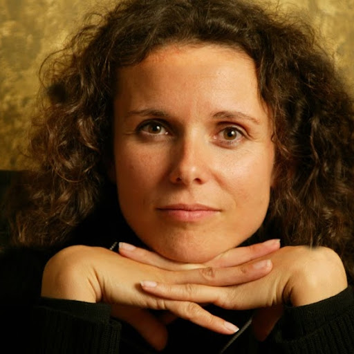 Regina Frank Photo 25
