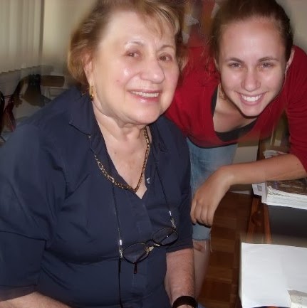 Gloria Saunders Photo 17