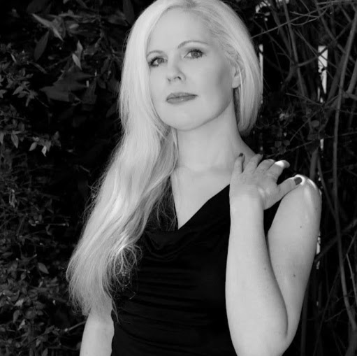 Sarah Foster Photo 40