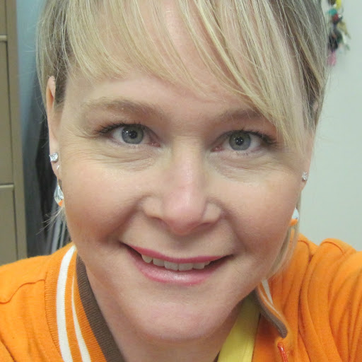 Heather Dickson Photo 16