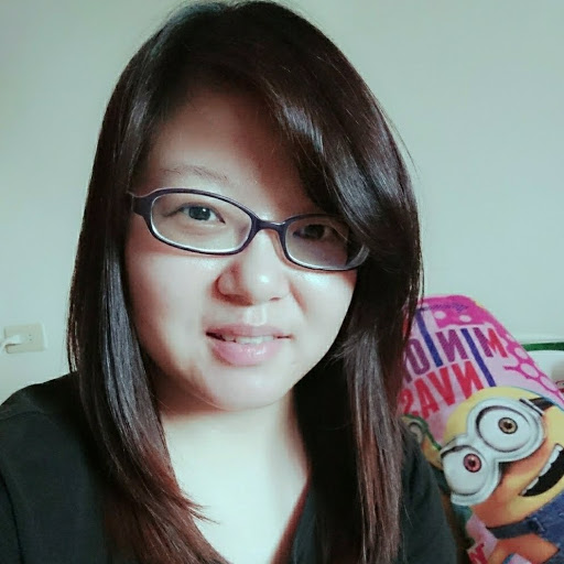 Julie Lin Photo 35