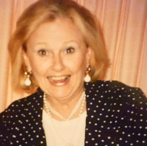 Debra Small Photo 29