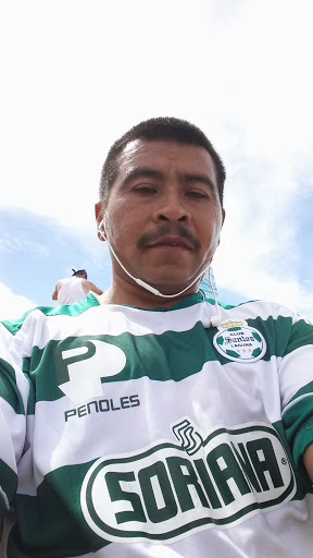 Jose Loredo Photo 36