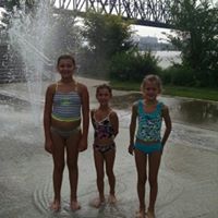 Kimberly Schoen Photo 10