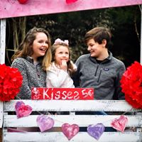 Beth Ellison Photo 32