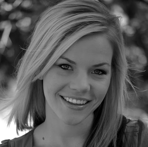 Rebecca Hendricks Photo 10
