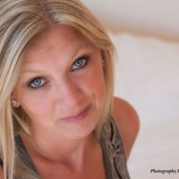 Karen Robbins Photo 25