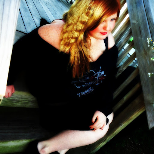 Amber Wagner Photo 48