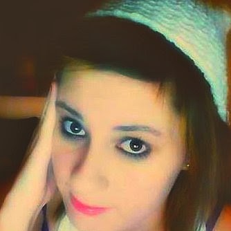 Ashley Stevenson Photo 28